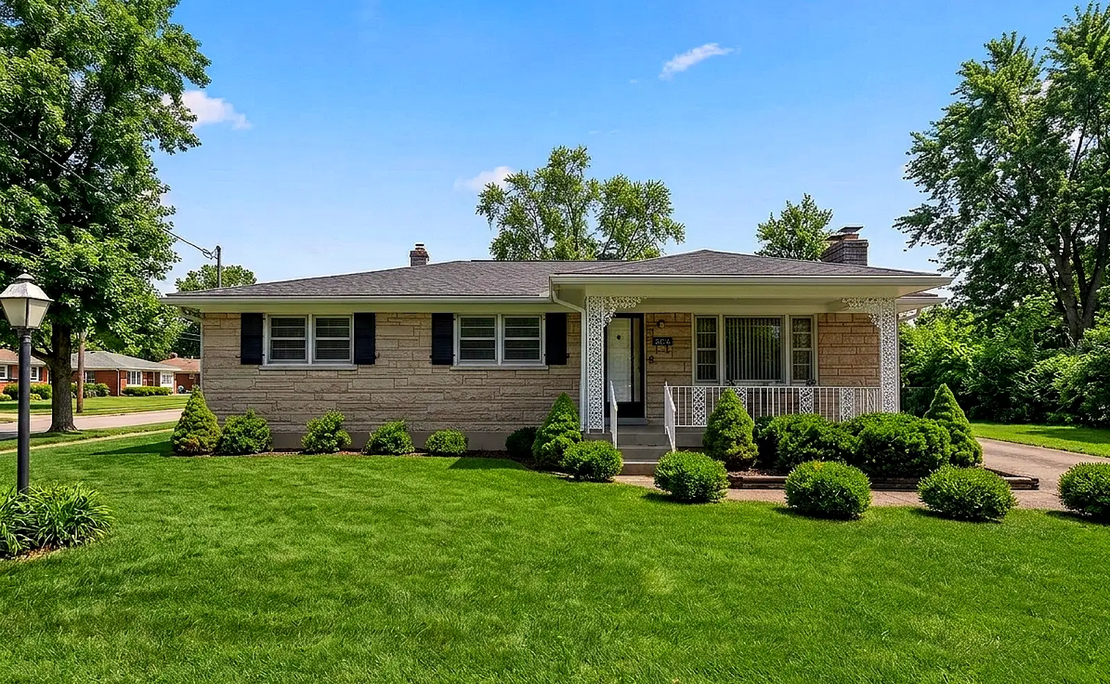 Stone Siding House Pic